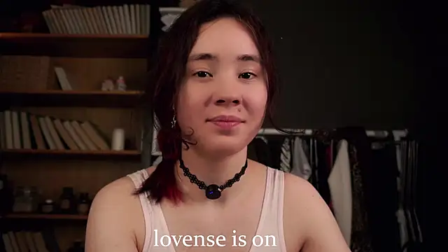 Snapshot of AlbertaClack chatting on November 8, 2025, 11:14 am AlbertaClack online show from November 8, 2025, 11:14 am