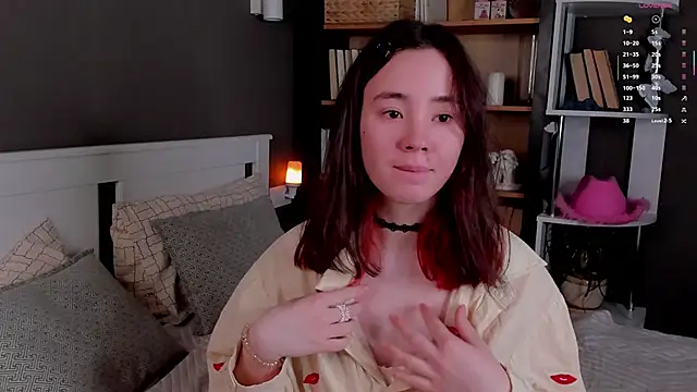 Snapshot of AlbertaClack chatting on November 15, 2025, 12:53 pm AlbertaClack online show from November 15, 2025, 12:53 pm