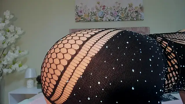 Snapshot of Mei_Lin_Luna chatting on October 11, 2025, 12:50 pm Mei Lin Luna online show from October 11, 2025, 12:50 pm