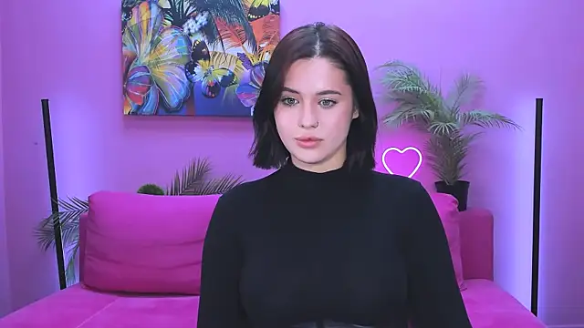 lil angel  online show from December 2, 2025, 1:13 pm