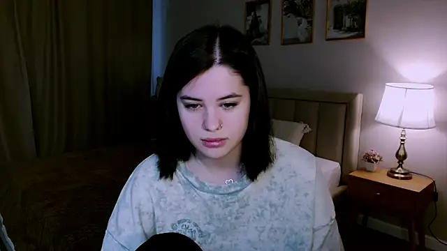 lil angel  online show from February 13, 2026, 10:59 am