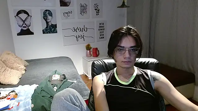 davoxer online show from November 22, 2025, 2:10 am