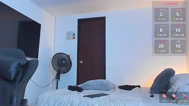 Snapshot of RJBarto chatting on December 3, 2025, 12:23 am RJBarto online show from December 3, 2025, 12:23 am