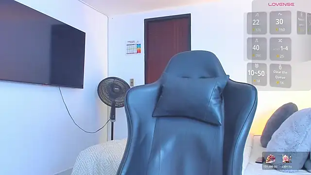 Snapshot of RJBarto chatting on December 16, 2025, 12:37 am RJBarto online show from December 16, 2025, 12:37 am