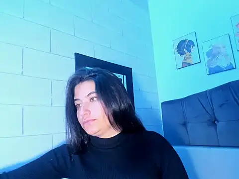  Roxxxane 09 online show from November 27, 2025, 6:19 pm