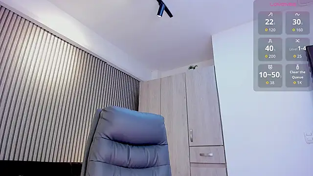 lily cash1 online show from November 15, 2025, 8:13 pm