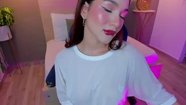 Snapshot of luma_sky_ chatting on October 25, 2025, 4:55 am luma sky online show from October 25, 2025, 4:55 am