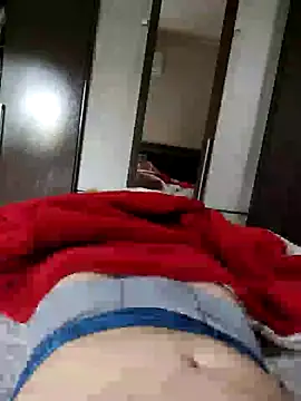 Gustavo198045 online show from November 12, 2025, 11:36 am