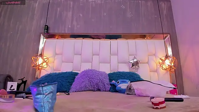 Foxxy Doll online show from April 2, 2026, 11:28 am