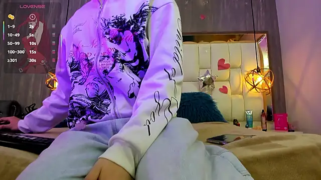 Foxxy Doll online show from March 6, 2026, 2:34 pm