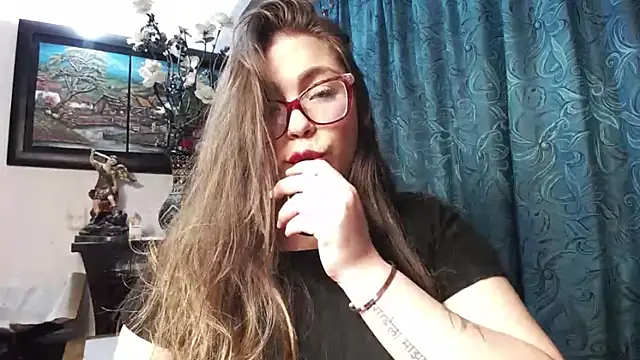 Snapshot of Laia__hadid chatting on September 24, 2025, 5:47 am Laia hadid online show from September 24, 2025, 5:47 am