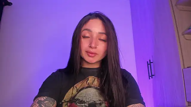 Snapshot of scarlett_Collinss chatting on May 25, 2026, 11:36 pm scarlett Collinss online show from May 25, 2026, 11:36 pm