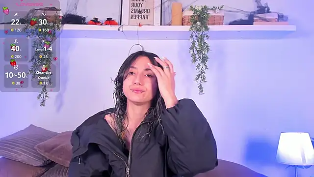 Vampgyal online show from November 6, 2025, 8:35 pm