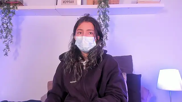 Vampgyal online show from November 14, 2025, 8:34 pm