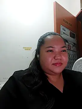 Snapshot of LianaCruzado chatting on May 8, 2026, 12:53 pm LianaCruzado online show from May 8, 2026, 12:53 pm