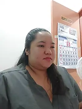 Snapshot of LianaCruzado chatting on May 19, 2026, 1:51 pm LianaCruzado online show from May 19, 2026, 1:51 pm