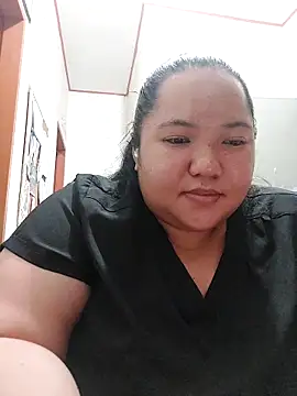 Snapshot of LianaCruzado chatting on April 4, 2026, 2:01 pm LianaCruzado online show from April 4, 2026, 2:01 pm