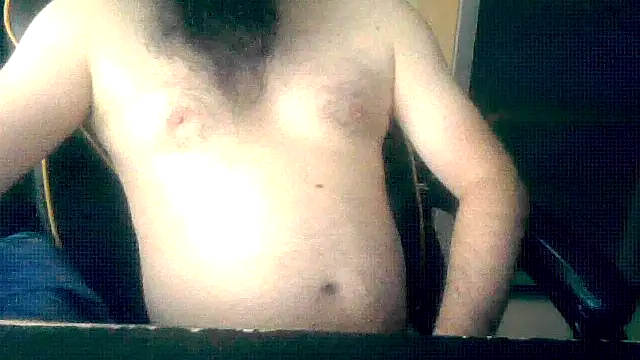 Snapshot of LondonMan1988 chatting on April 30, 2026, 5:36 am LondonMan1988 online show from April 30, 2026, 5:36 am