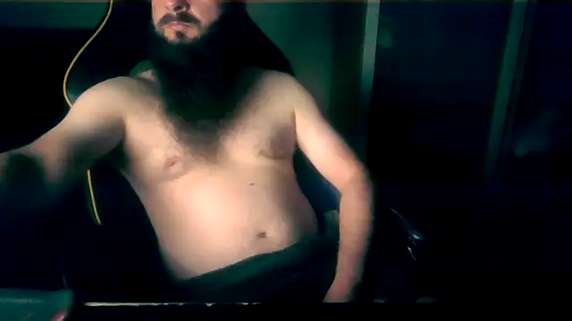 Snapshot of LondonMan1988 chatting on April 20, 2026, 7:15 pm LondonMan1988 online show from April 20, 2026, 7:15 pm