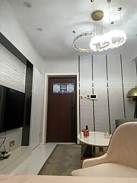 Snapshot of anna_yngs chatting on November 25, 2025, 10:48 am anna yngs online show from November 25, 2025, 10:48 am