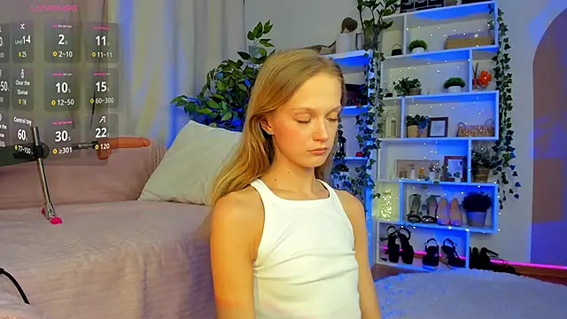 Kara smalltits online show from November 23, 2025, 12:15 pm