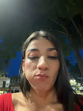 -juicy  online show from July 6, 2026, 11:40 pm