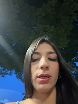 -juicy  online show from July 5, 2026, 11:33 pm