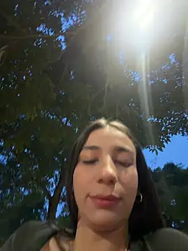 -juicy  online show from June 17, 2026, 11:25 pm