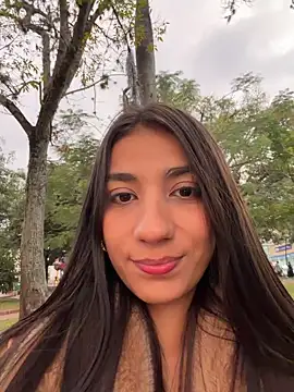 -juicy  online show from March 3, 2026, 11:12 pm