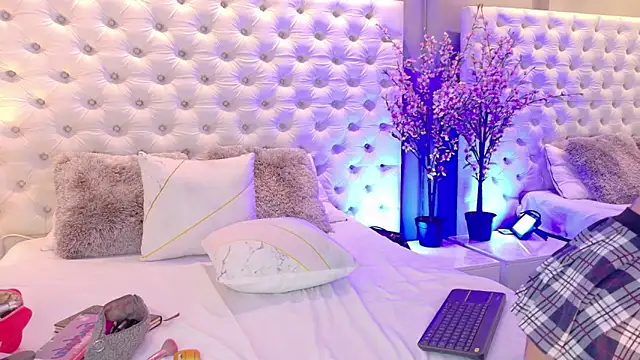 Snapshot of aa_lunit chatting on September 10, 2025, 2:16 pm aa lunit online show from September 10, 2025, 2:16 pm