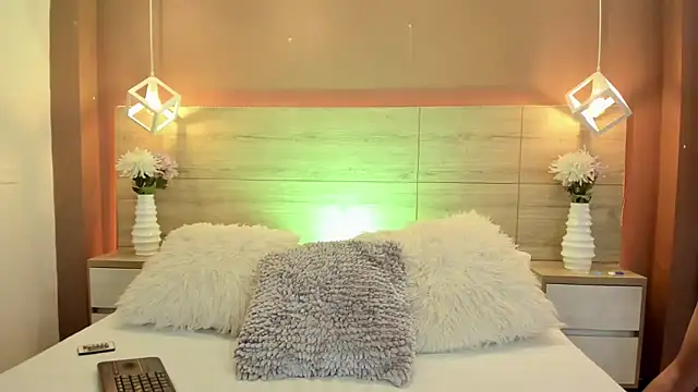 Snapshot of aa_lunit chatting on November 11, 2025, 1:06 pm aa lunit online show from November 11, 2025, 1:06 pm