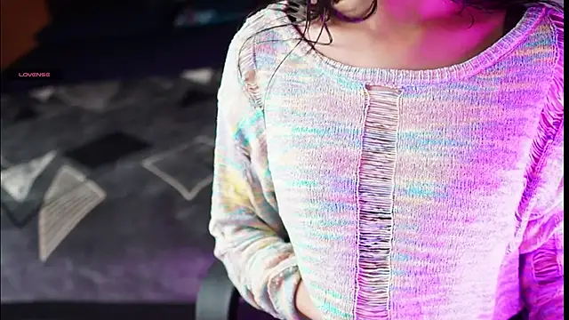 NidhiChandra online show from September 11, 2025, 12:38 pm