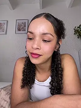 Snapshot of Yasmin777_ chatting on July 15, 2026, 6:26 pm Yasmin777 online show from July 15, 2026, 6:26 pm