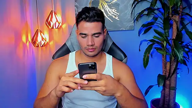 Snapshot of AndresR3 chatting on November 16, 2025, 11:52 pm AndresR3 online show from November 16, 2025, 11:52 pm