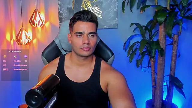 Snapshot of AndresR3 chatting on October 24, 2025, 8:24 am AndresR3 online show from October 24, 2025, 8:24 am