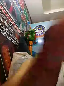 urdreamman online show from April 30, 2026, 8:54 am