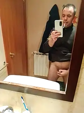 Snapshot of manchego85 chatting on November 9, 2025, 1:20 am manchego85 online show from November 9, 2025, 1:20 am