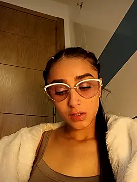 CandyFoxter  online show from January 9, 2026, 6:04 pm