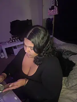 1n0nlythroat online show from December 19, 2025, 2:37 am