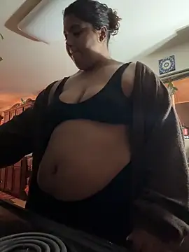 1n0nlythroat online show from November 25, 2025, 4:57 am