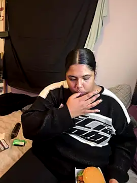 1n0nlythroat online show from December 23, 2025, 1:16 am