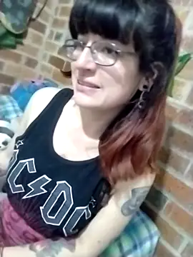  Alaskamisa online show from December 5, 2025, 4:00 am