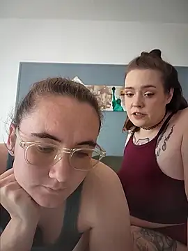 AndHerXO online show from April 19, 2026, 1:45 pm