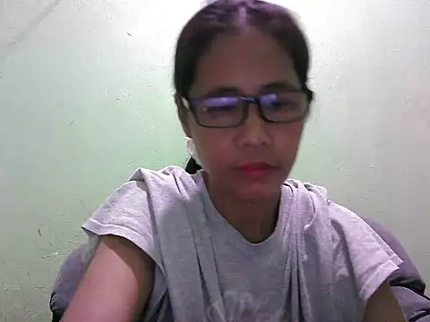 HotLadyPinay32 online show from March 21, 2026, 10:24 pm