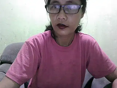 HotLadyPinay32 online show from March 3, 2026, 6:04 pm