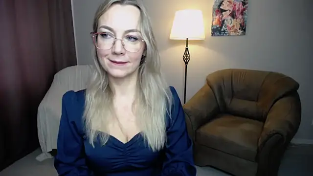 Snapshot of Ava_Elior chatting on September 16, 2025, 9:21 am Ava Elior online show from September 16, 2025, 9:21 am