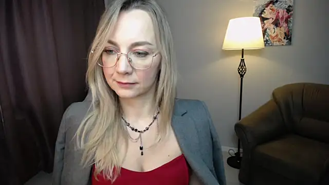 Snapshot of Ava_Elior chatting on November 1, 2025, 10:09 am Ava Elior online show from November 1, 2025, 10:09 am