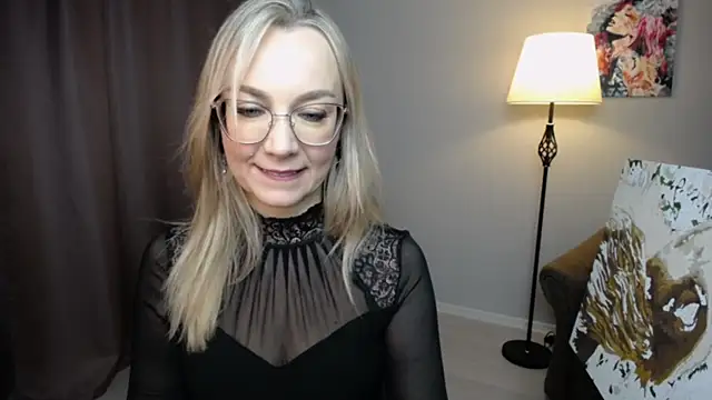 Snapshot of Ava_Elior chatting on December 3, 2025, 10:36 am Ava Elior online show from December 3, 2025, 10:36 am