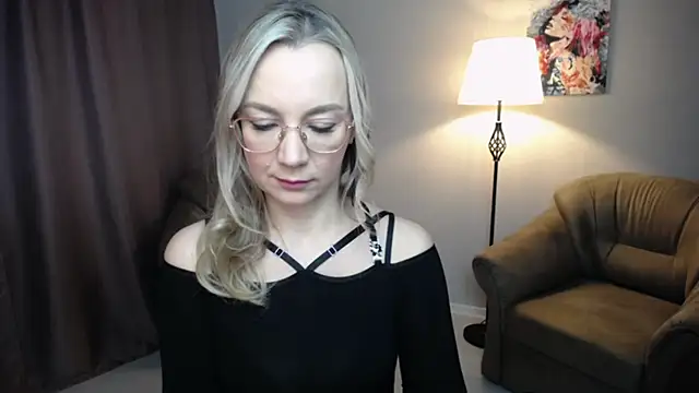 Ava Elior online show from February 13, 2026, 9:31 am