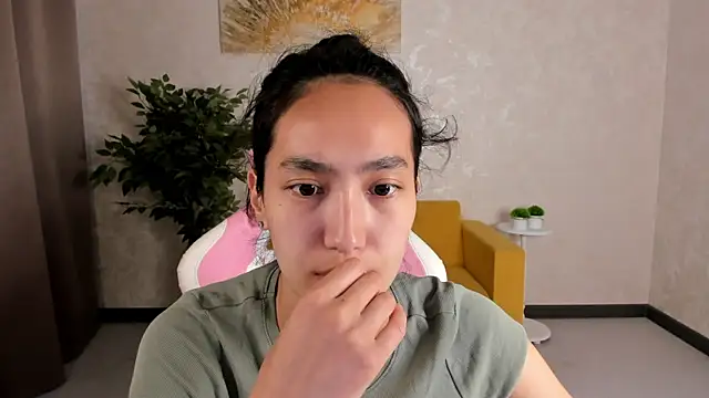 Snapshot of FlirtyAura chatting on June 29, 2026, 3:35 am FlirtyAura online show from June 29, 2026, 3:35 am